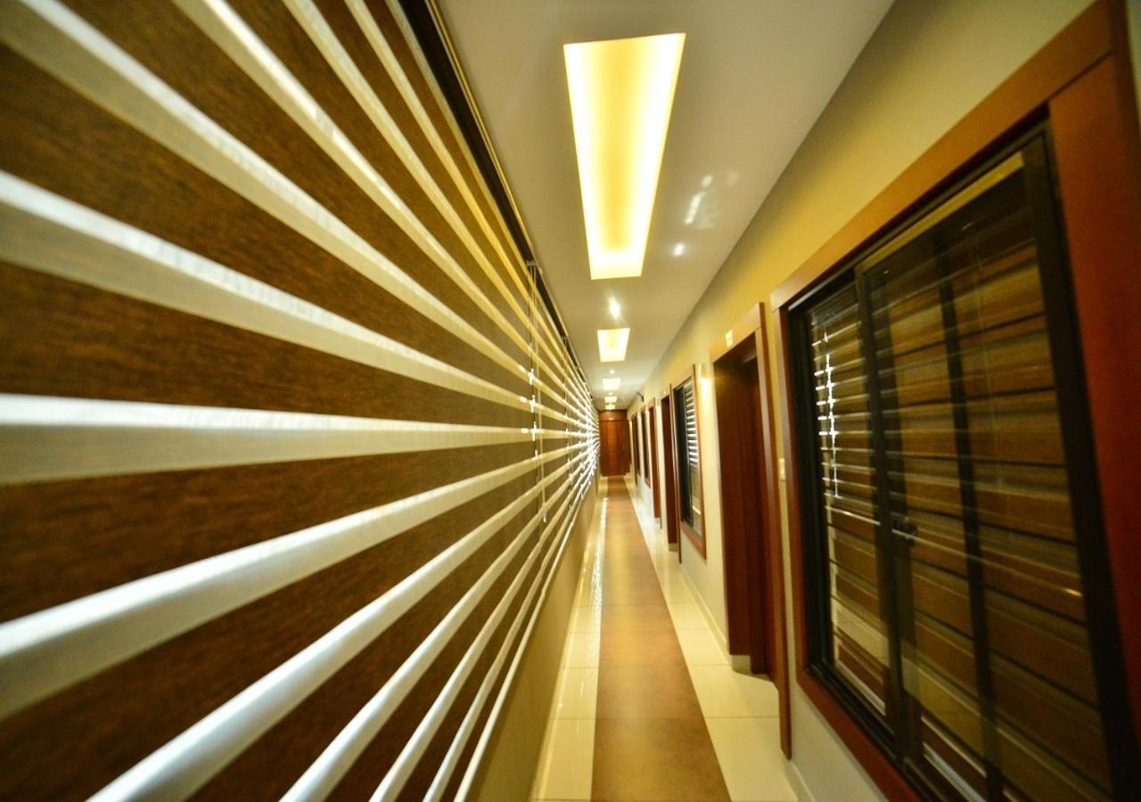 Hotel Priya Kottakkal Exteriér fotografie